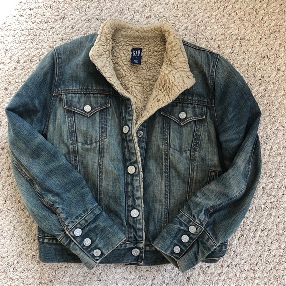 GAP Jackets & Blazers - GAP Sherpa denim jacket
